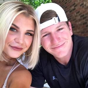 Meet your Posher, Alex